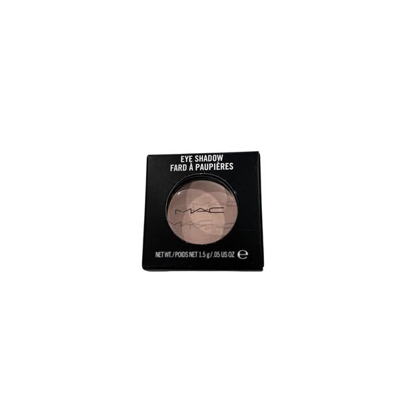 MAC Cosmetics Eye Shadow - Vanilla Discontinued Rare 1.5g/0.5oz - Picture 2 of 3